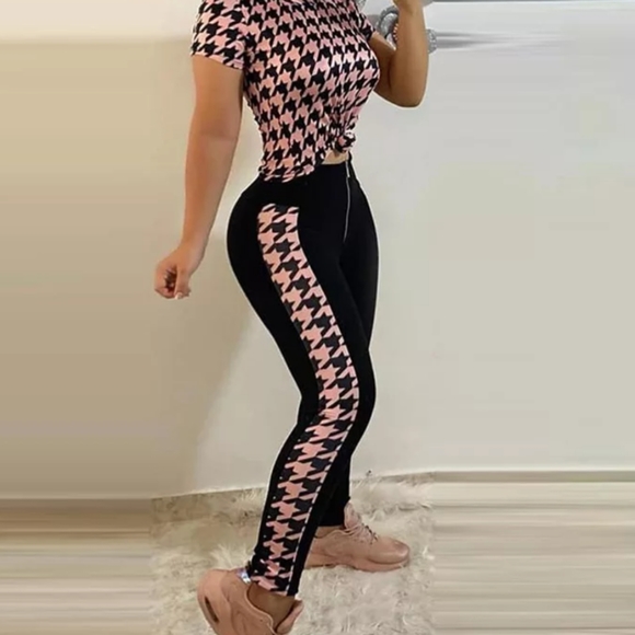 Woman's Pinky Two-piece set - Picture 1 of 2